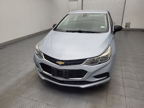 Used 2018 Chevrolet Cruze LS FWD image 15