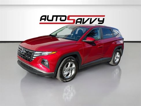 Used 2024 Hyundai Tucson SE image 3