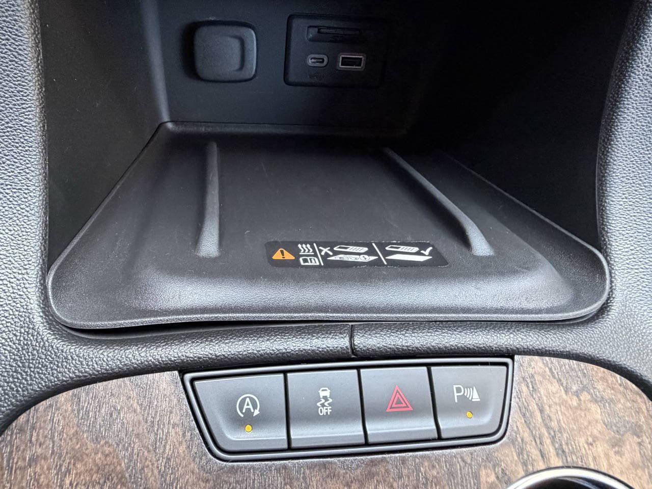 Used 2021 GMC Acadia Denali w/ Denali Ultimate Package AWD/4WD image 34