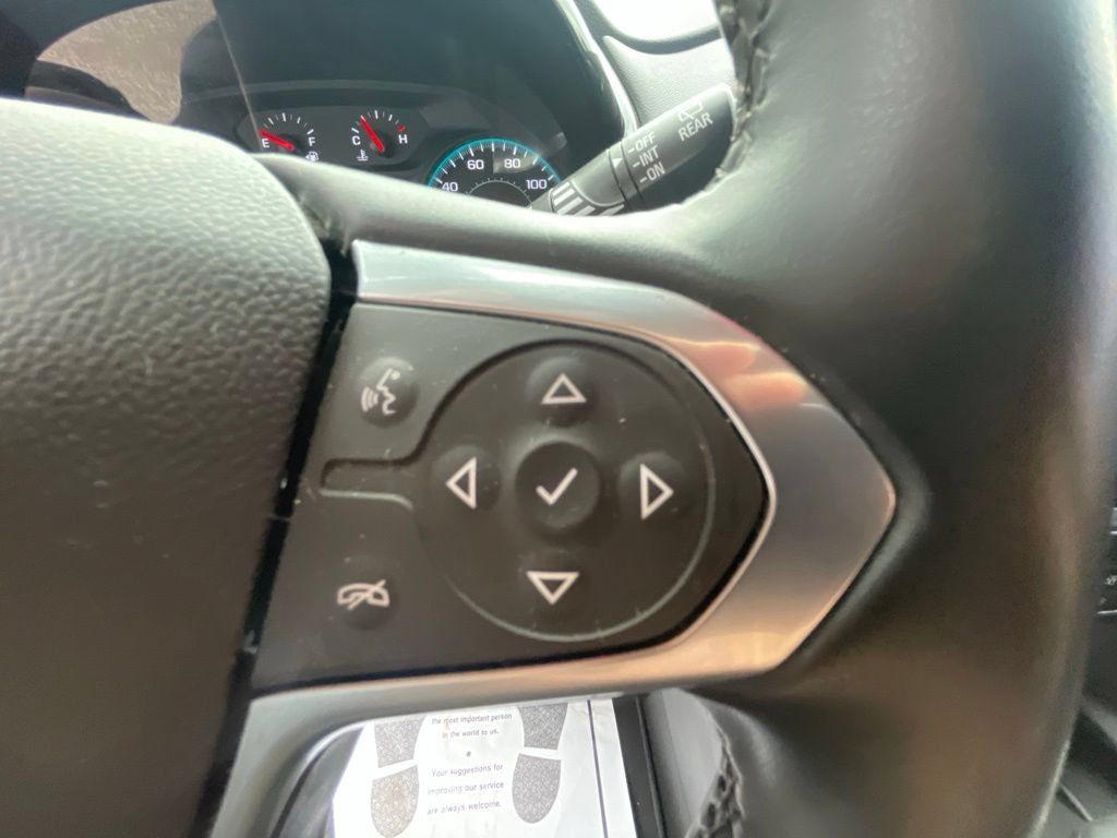 Used 2023 Chevrolet Traverse LT FWD image 47