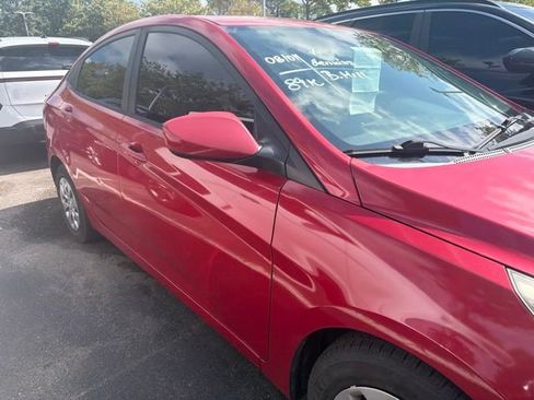 Used 2016 Hyundai Accent SE w/ Option Group 02 FWD image 12