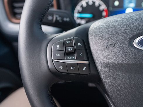 Used 2024 Ford Maverick Lariat w/ 4K Tow Package image 31