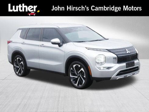 Used 2022 Mitsubishi Outlander SE AWD/4WD image 1