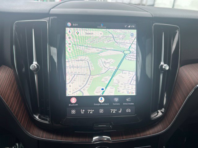 Certified 2024 Volvo XC60 B5 Plus w/ Protection Package Premier AWD/4WD image 22