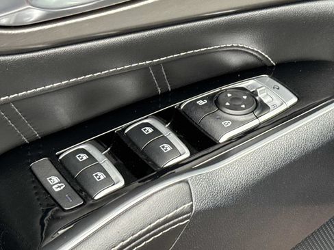 Used 2023 Kia Sorento SX AWD/4WD image 18