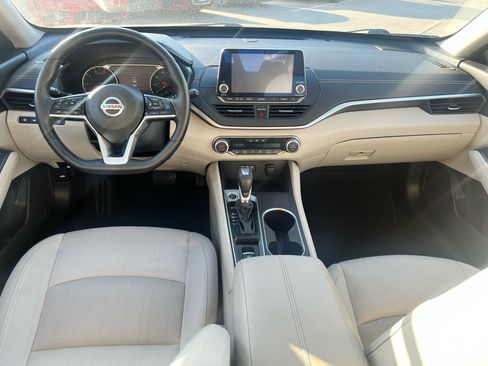 Used 2019 Nissan Altima 2.5 SV FWD image 7