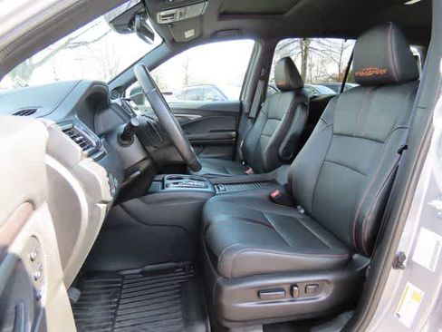 Certified 2022 Honda Passport TrailSport image 12