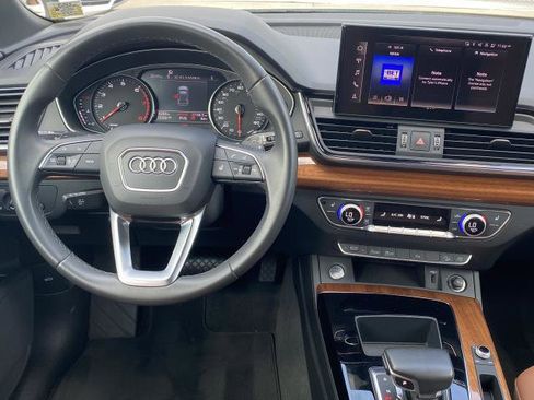 Used 2022 Audi Q5 2.0T Premium w/ Convenience Package image 11
