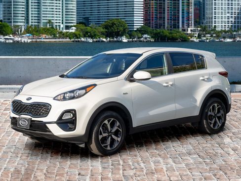 Used 2021 Kia Sportage LX image 1