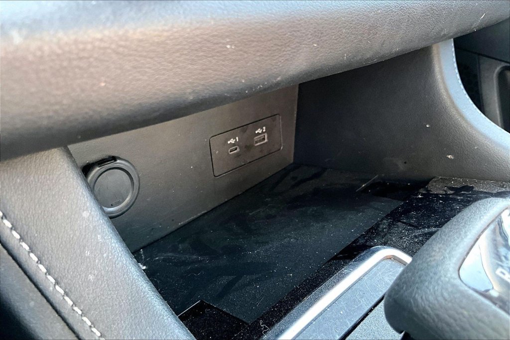 Used 2025 Nissan Pathfinder SV FWD image 29