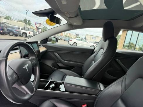 Used 2019 Tesla Model 3 Standard Range Plus RWD image 7