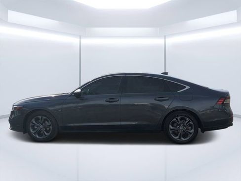 Used 2023 Honda Accord EX image 6