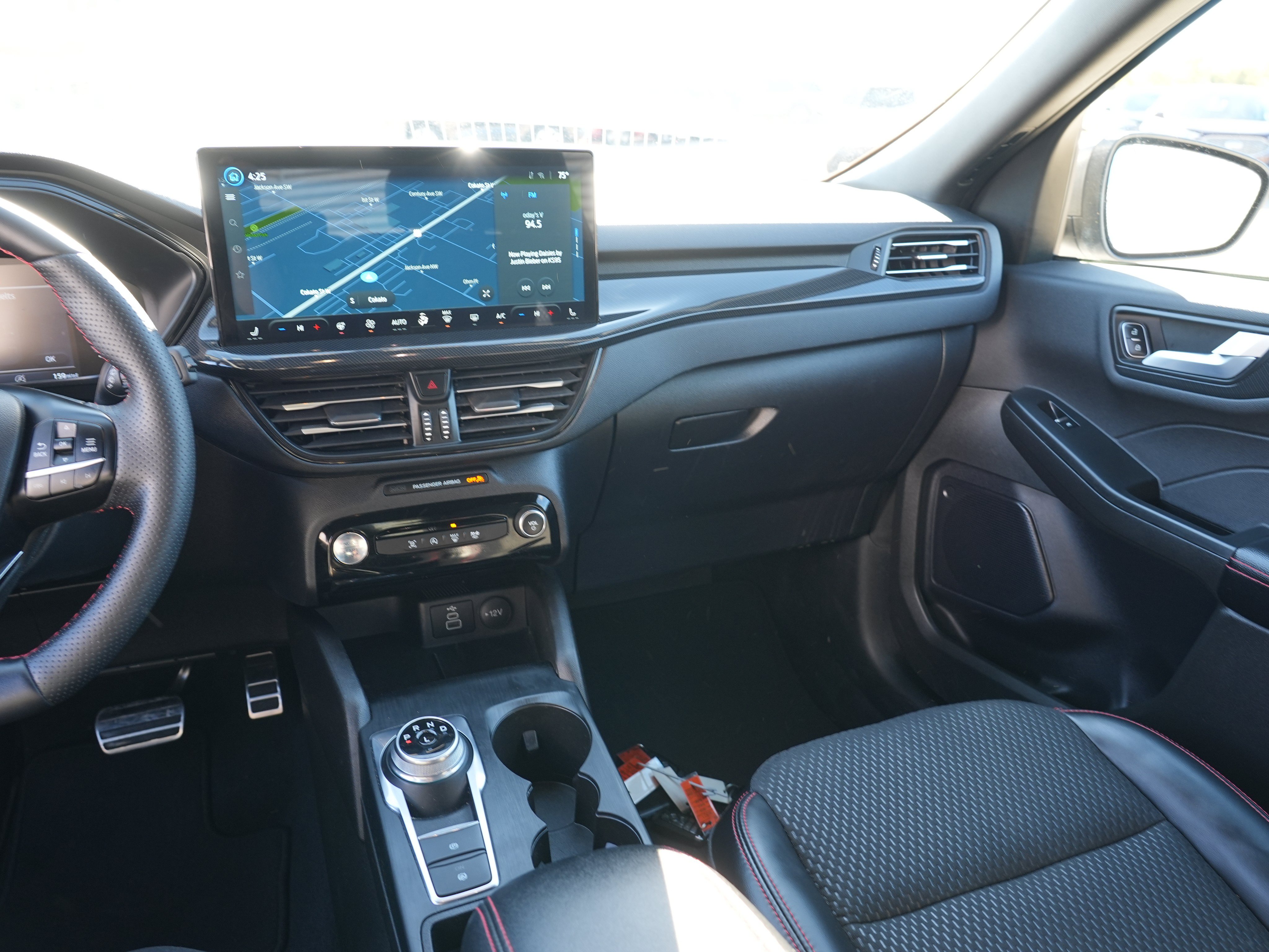 Used 2024 Ford Escape ST-Line w/ Tech Pack #1 AWD/4WD image 22