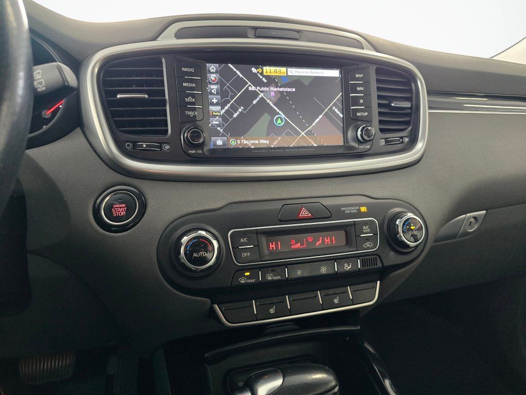 Used 2019 Kia Sorento SX FWD image 29