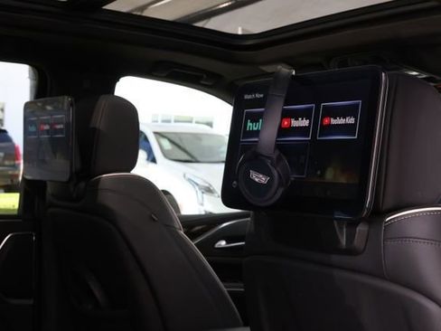 Certified 2024 Cadillac Escalade ESV Premium Luxury image 32