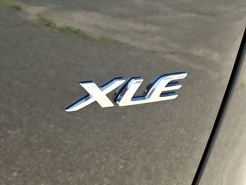 Used 2026 Toyota Corolla Cross XLE FWD image 29