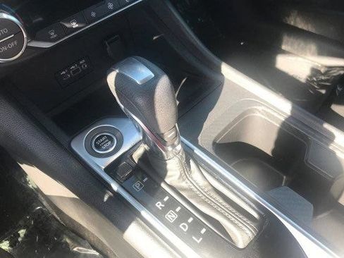 Used 2022 Nissan Sentra SV w/ All-Weather Package FWD image 15