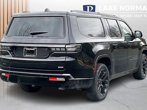 New 2026 Jeep Grand Wagoneer L Limited AWD/4WD image 9