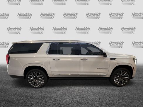 Used 2025 GMC Yukon XL Denali Ultimate w/ LPO, Floor Liner Package AWD/4WD image 11