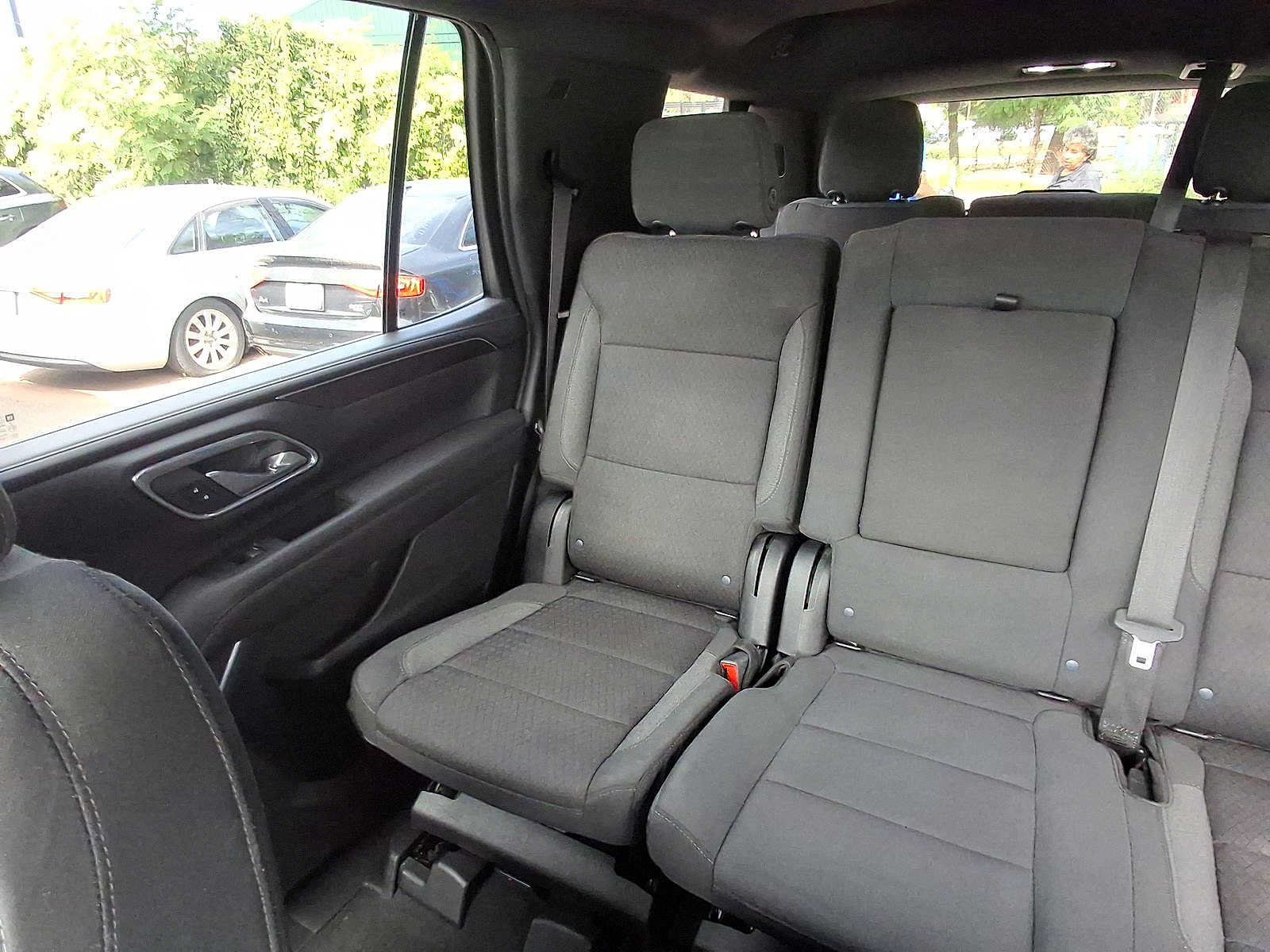 Used 2022 GMC Yukon SLE w/ Gmc Pro Safety Plus Package AWD/4WD image 12