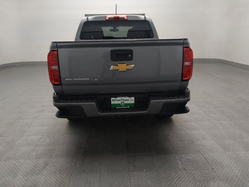 Used 2018 Chevrolet Colorado W/T w/ WT Convenience Package RWD image 6