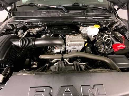 Used 2023 RAM 1500 Laramie AWD/4WD image 10