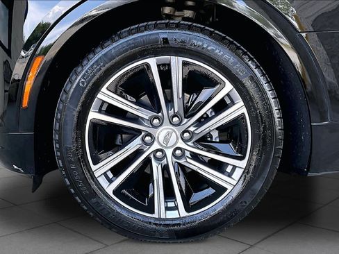 Used 2025 Cadillac Lyriq Luxury RWD image 11