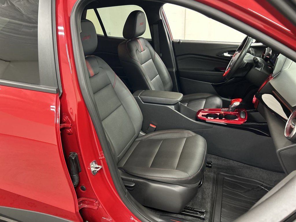 Certified 2026 Chevrolet Trax RS w/ Driver Confidence Package FWD image 22