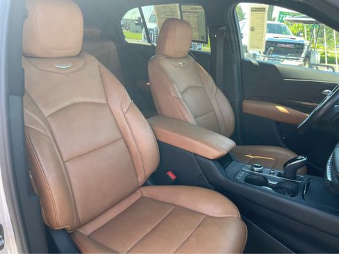 Used 2023 Cadillac XT4 Premium Luxury w/ Driver Assist Package AWD/4WD image 27