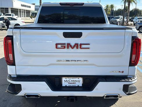 Certified 2022 GMC Sierra 1500 AT4 w/ AT4 Premium Package image 6