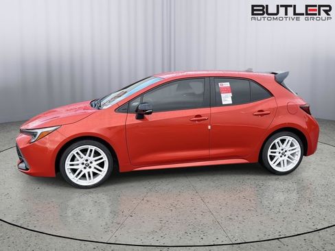 New 2026 Toyota Corolla SE FWD image 3