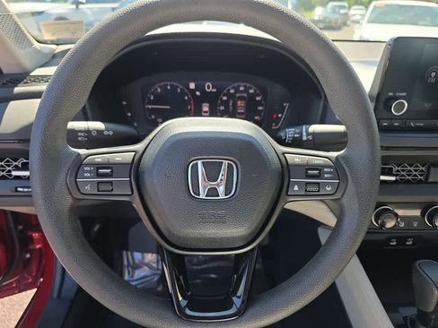 Certified 2025 Honda Accord SE image 19