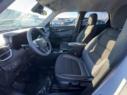 Used 2025 Chevrolet TrailBlazer LT image 23