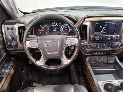 Used 2019 GMC Sierra 2500 Denali w/ Duramax Plus Package AWD/4WD image 13