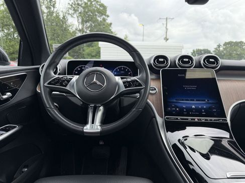 Certified 2025 Mercedes-Benz GLC 300 4MATIC image 19