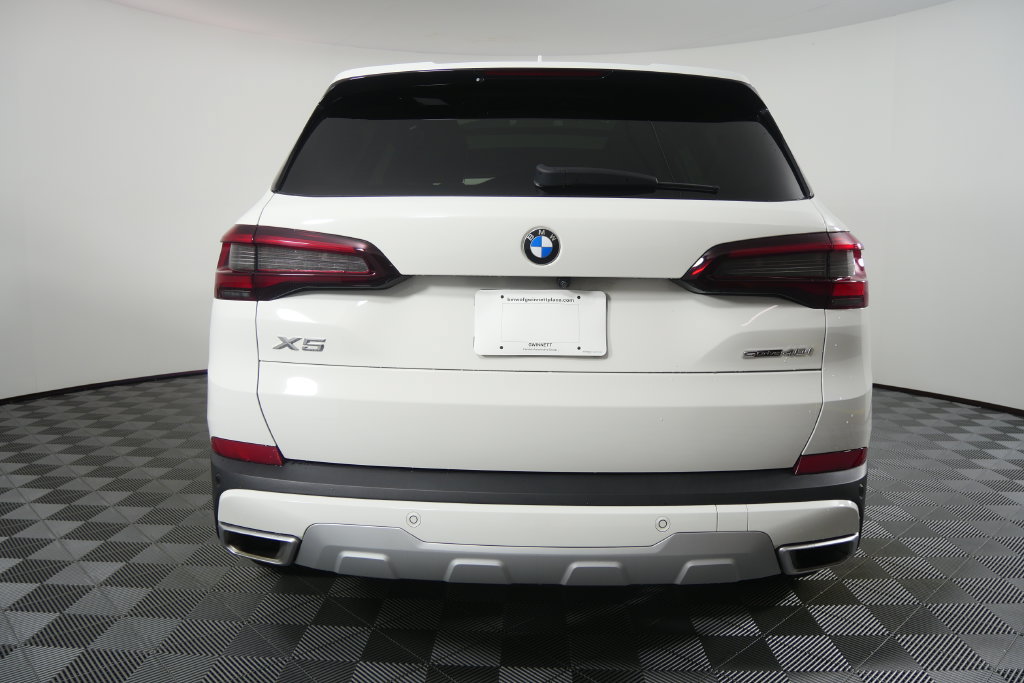 Used 2023 BMW X5 sDrive40i w/ Parking Assistance Package RWD image 5