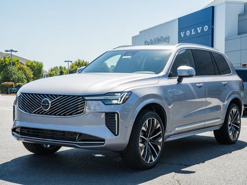 New 2027 Volvo XC90 B6 Plus AWD/4WD image 3