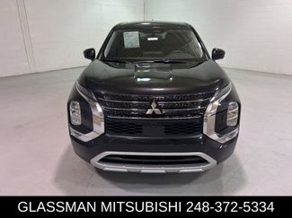 New 2025 Mitsubishi Outlander SE video 2