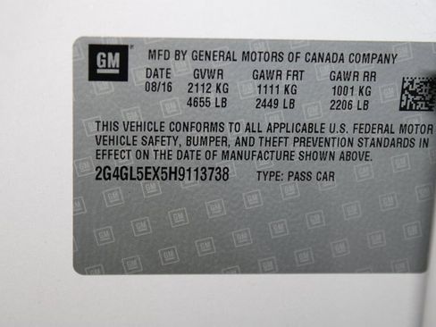 Used 2017 Buick Regal Sport Touring image 31