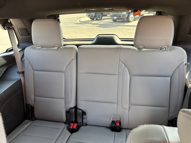 Certified 2022 Chevrolet Tahoe LT w/ Luxury Package AWD/4WD image 20