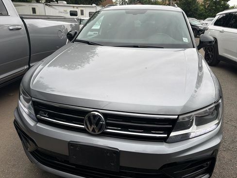 Used 2021 Volkswagen Tiguan SE R-Line AWD/4WD image 2