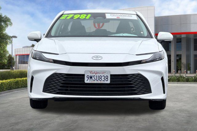 Used 2025 Toyota Camry LE FWD image 10