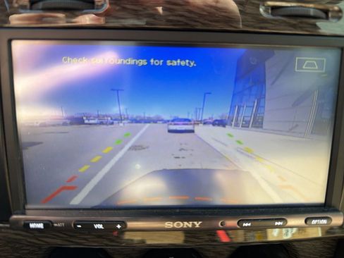 Used 2011 Jeep Liberty Limited w/ Comfort/Convenience Group image 11