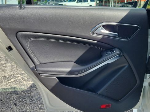 Used 2019 Mercedes-Benz CLA 250 image 14