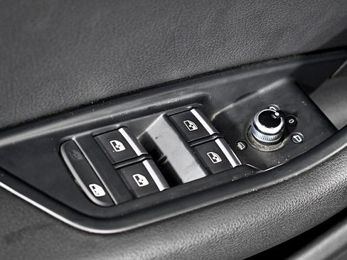 Used 2018 Audi A4 2.0T Premium w/ Convenience Package image 14