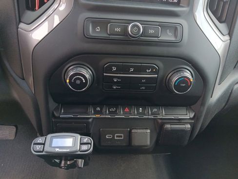 Used 2021 Chevrolet Silverado 1500 Custom w/ Rally Edition image 17