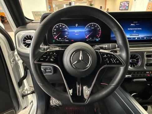 Used 2025 Mercedes-Benz G 550 image 24