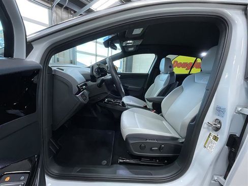 Used 2022 Volkswagen ID.4 Pro S image 11