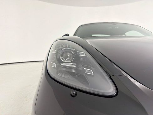Used 2024 Porsche 718 Cayman RWD image 29