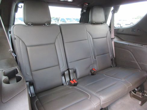 Used 2021 GMC Yukon Denali w/ Denali Premium Package AWD/4WD image 29